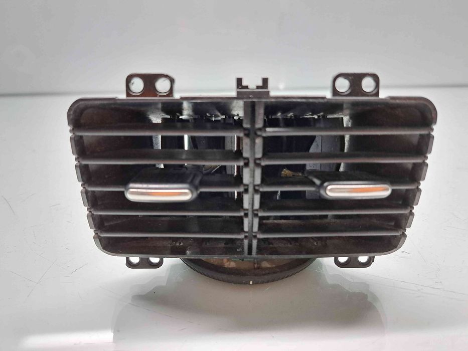 Grila aerisire spate Volkswagen Golf 6 (5K1) GTD [Fabr 2009-2013] 1K0