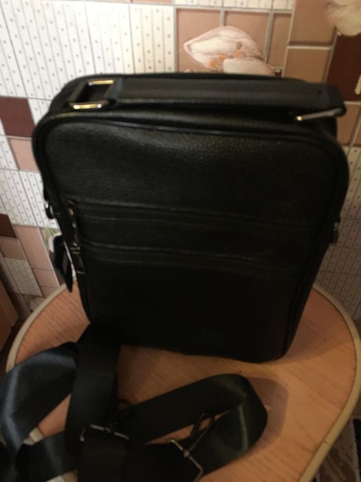 Продам барсетку.