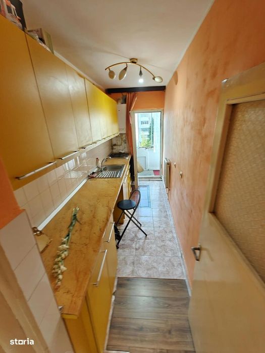 Apartament 1 Camera decomandat, etaj 3, plan 2 bld. Poitiers!