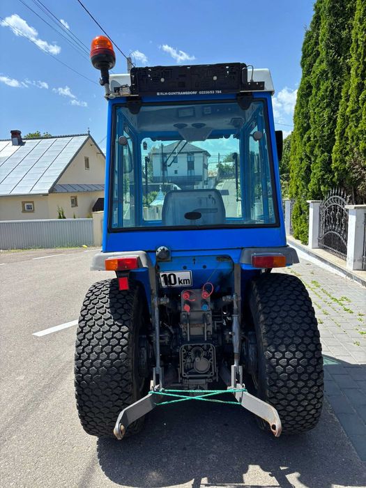 Tractor ISEKI 330 4x4
