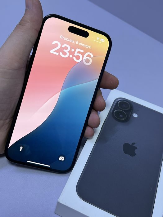 iPhone 16 128GB черный  сим есть