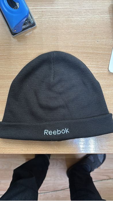 Продам шапку Reebok