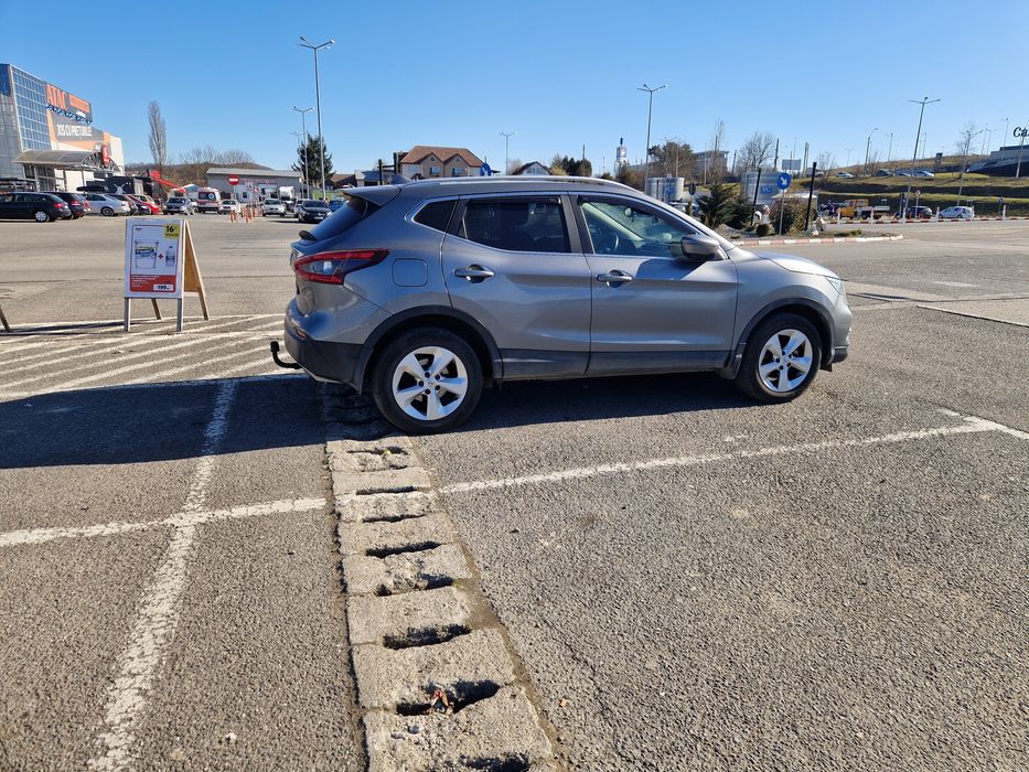Vând Nissan Qashqai