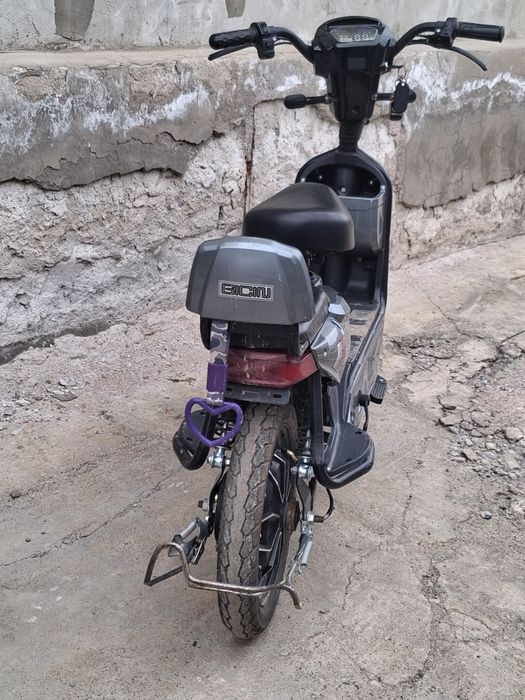 продам скутер ск8