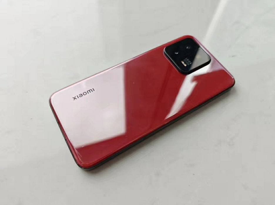 Xiaomi 13 Flame Red
