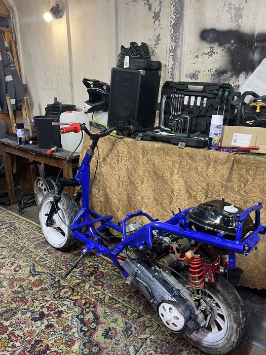 Продам скутер м8 125куб