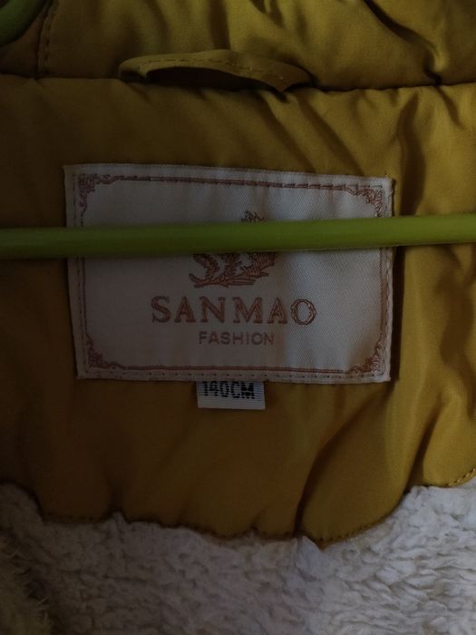 Пальто зимнее на девочку.