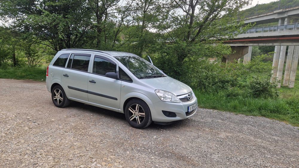Opel Zafira 1.6 CNG (заводски метан)