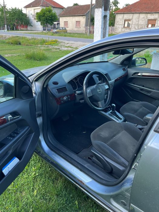 OPEL Astra 2005 — imagine 3