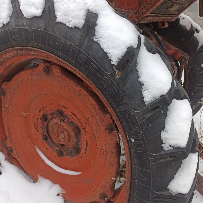 Продам Трактор т25