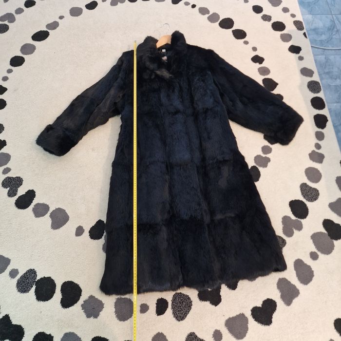 Haina de vizon neagra