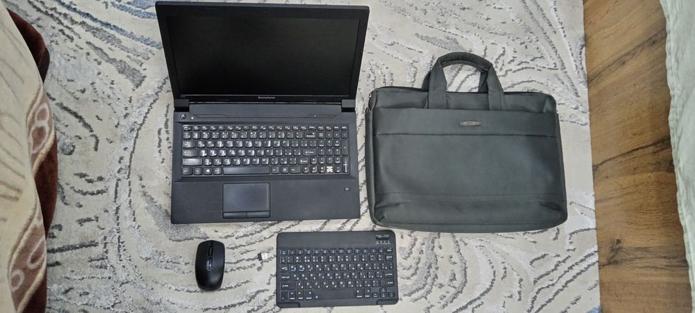 Lenovo B590, Intel core- i7, operativka 12 GB, SSD 500 GB Samsung 870