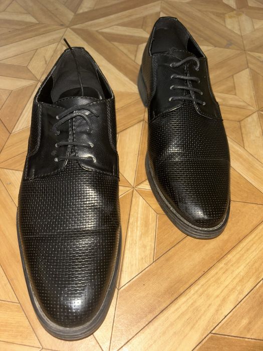 Официални обувки