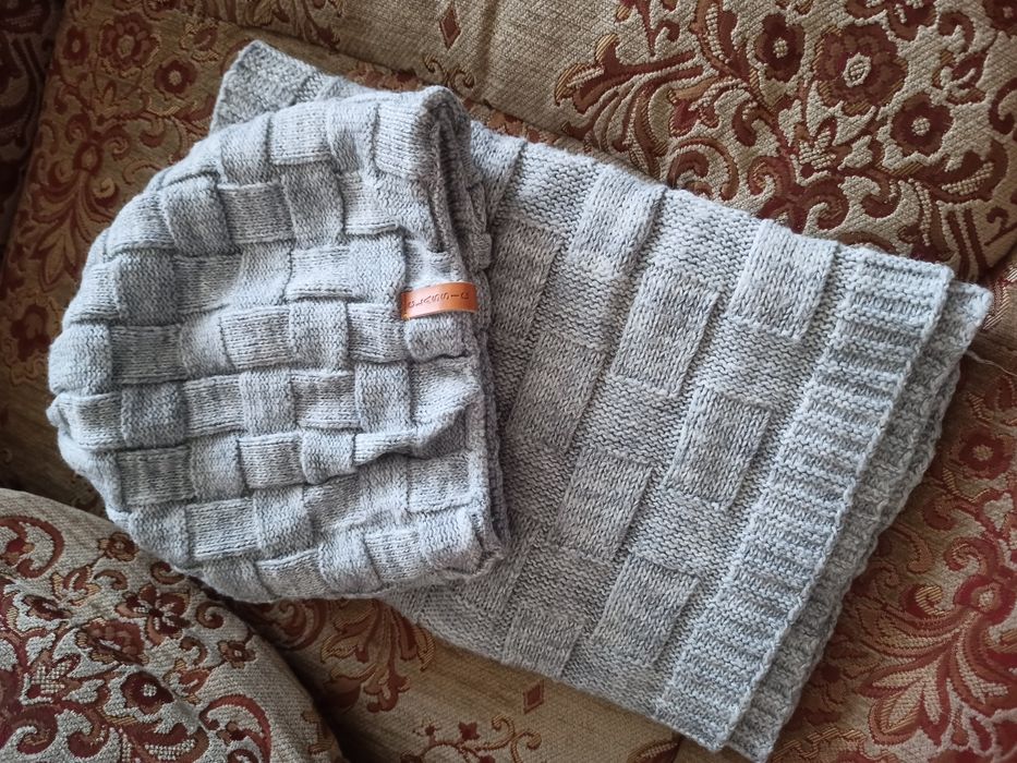 Набор шапка с шарфом (снуд)