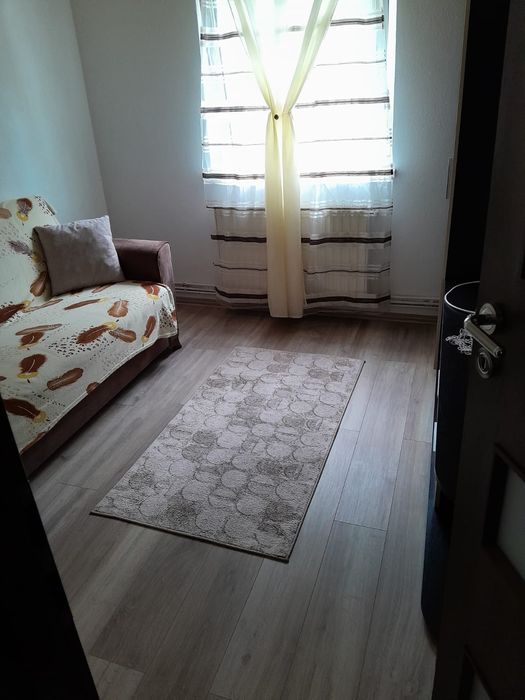Apartament de închiriat