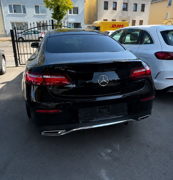 Продается Mercedes Benz E 300 coupe