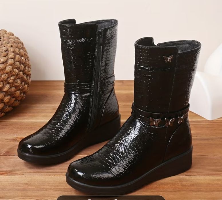 Боти,ном 40-41, НОВИ,черни