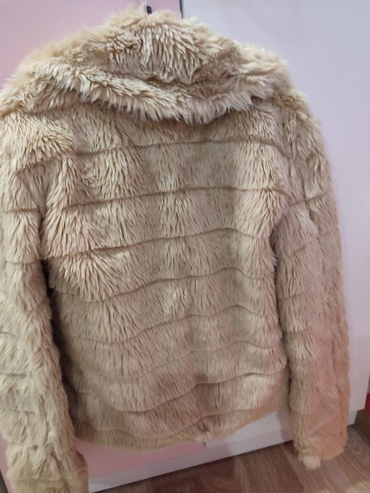 Дамско палто късо, размер S/M