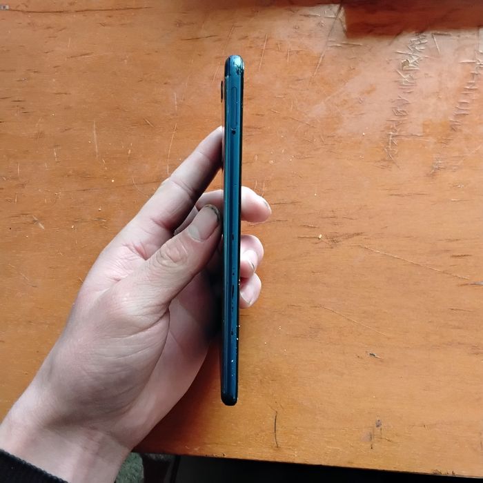 Xonor sotiladi aybi bor ekran