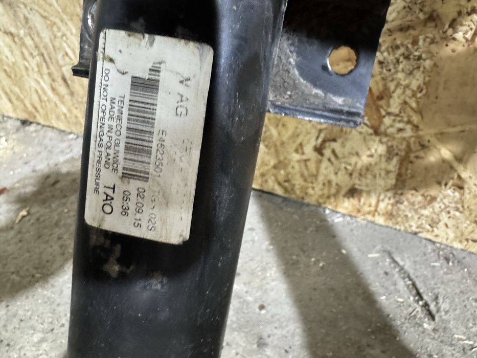 Амортизаторы передние поло