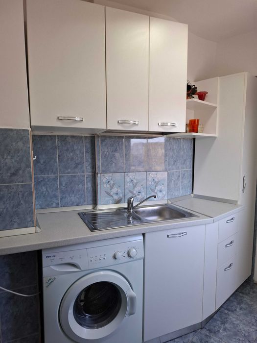 Inchiriez garsoniera