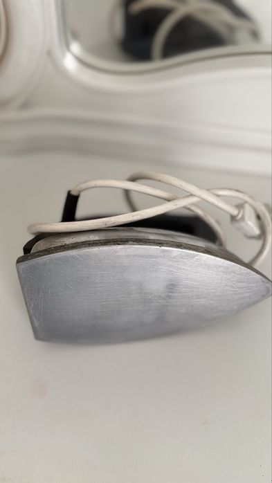 Советский Утюг рабочий