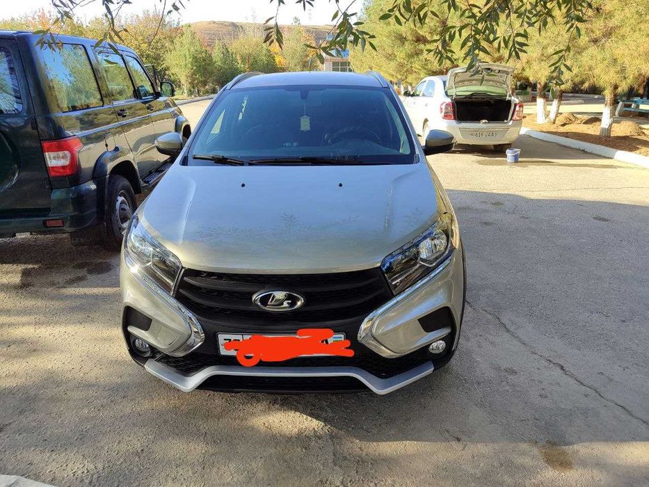 Mashina ideal xolatda! 52000 km halol.