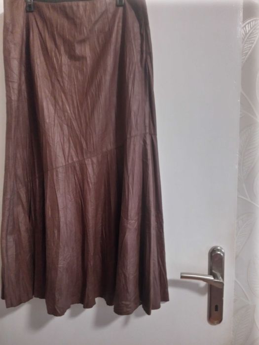 Продавам пола от еко кожс