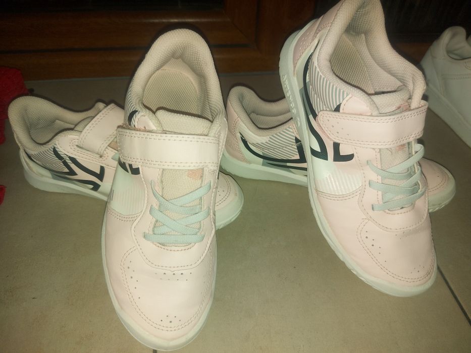 Adidasi sport mărimea 35 și 37