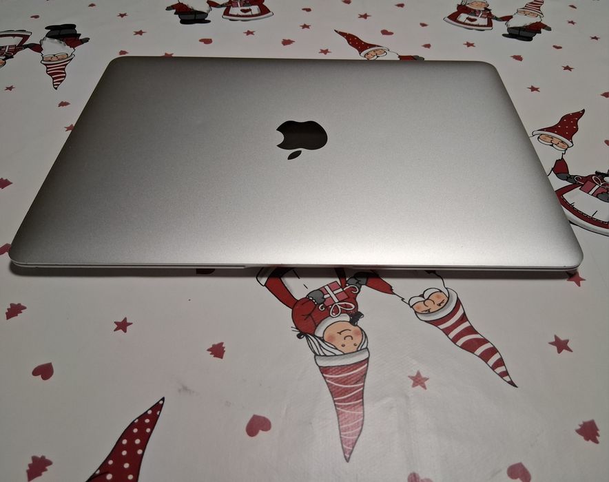 Macbook 12 inch 2016 , 256 GB, Рядък модел.