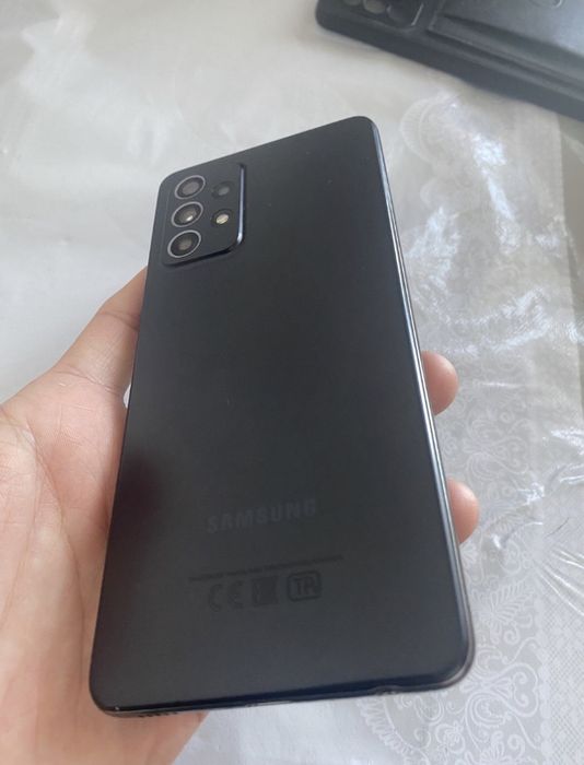 Продам телефон А52