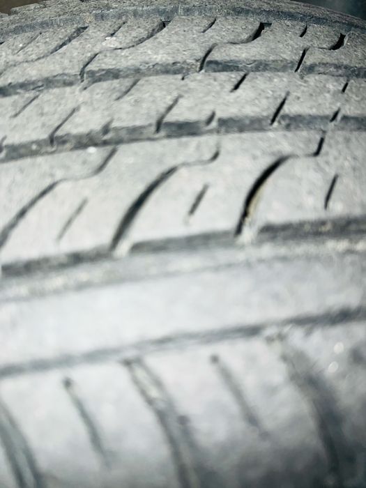 R 15 balon tishlari yaxsh holatta Diska Ideal holatda