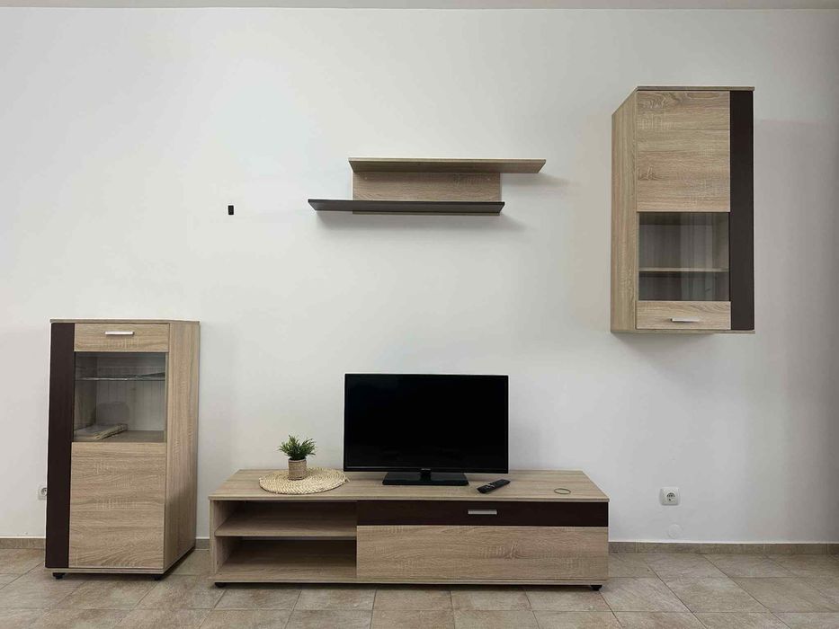 Продавам холна  секция