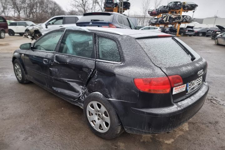 Dezmembrez Audi A3 8P facelift  motor 1.9tdi  105 cp BLS dezmembrari cutie de viteze automata turbina