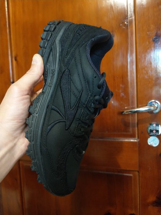 Brooks 43нм. 27,6см.
