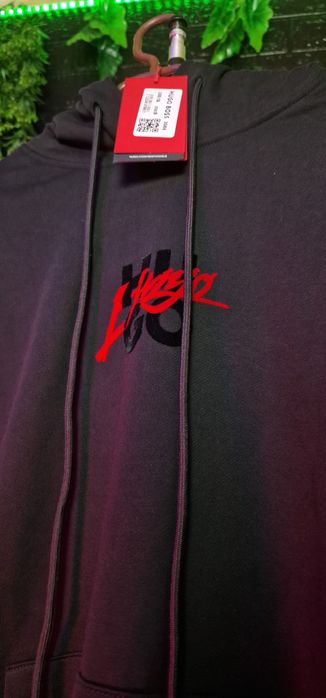 Bluzon Hugo Outlet - 50 % Discount