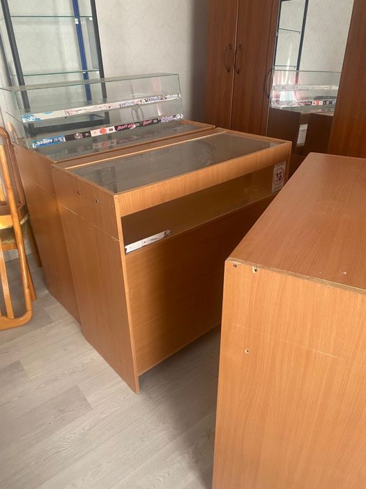 Витрина 5шт общий 20000тг