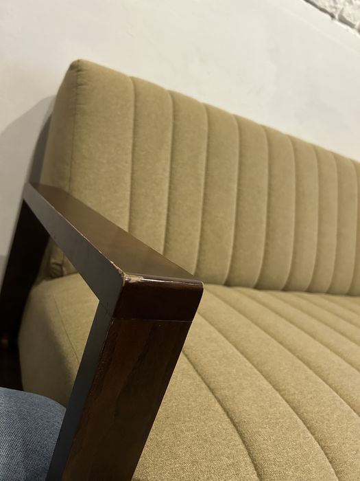 Canapea in stil modern - Lemn masiv
