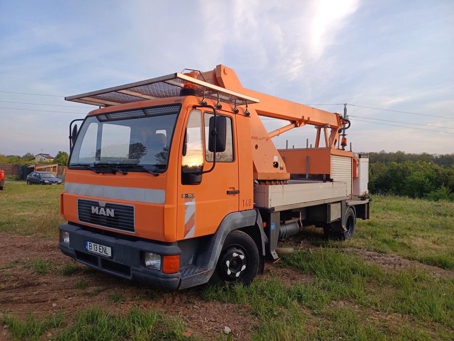 Nacela pe camion MAN  8. 156