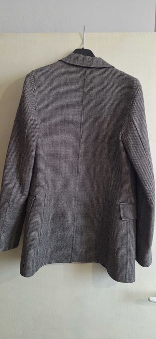Стилно сако,много финна материя