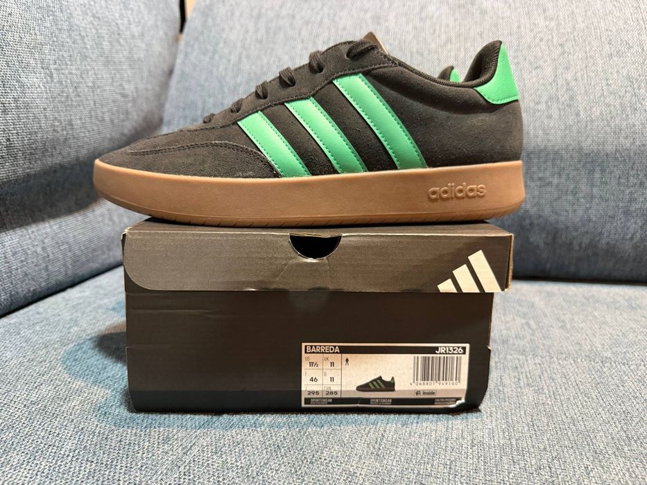 Кроссовки Adidas Barreda