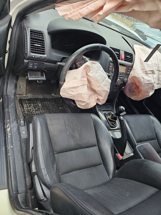 Dezmembrez HONDA ACCORD 2.2 i-ctdi Piese