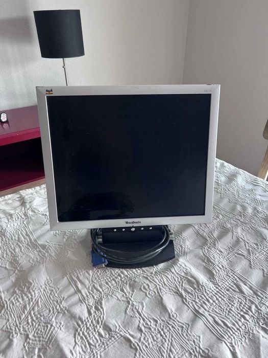 Монитор 17" (43.2 см) Viewsonic VA703M-3