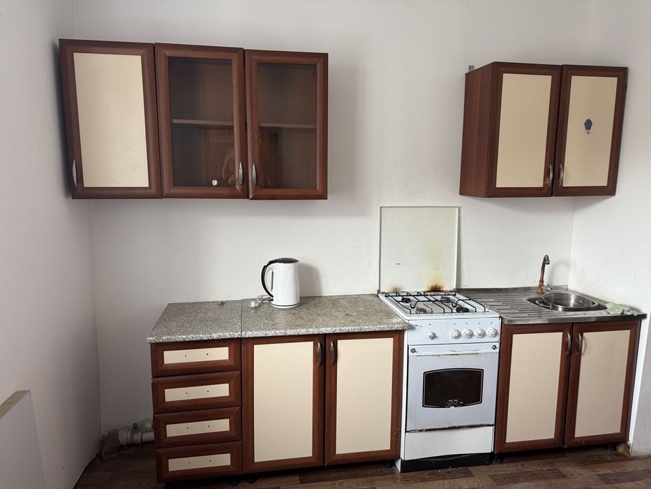 кухонный гарнитур продается 25000 газымен бырге