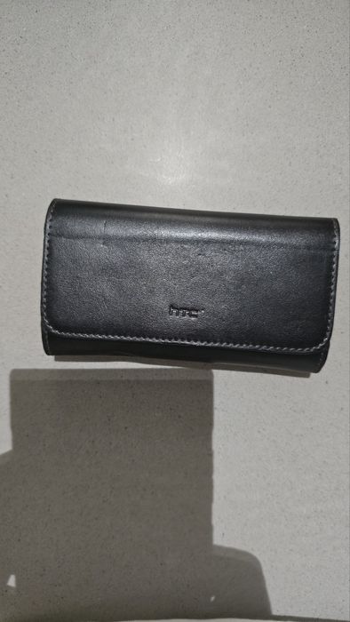 Телефон HTC в добро състояние