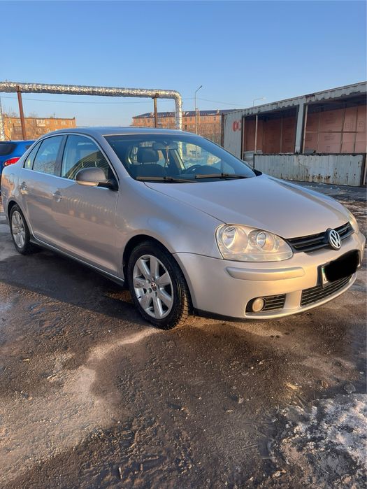 Продаю машину в хорошем состоянии