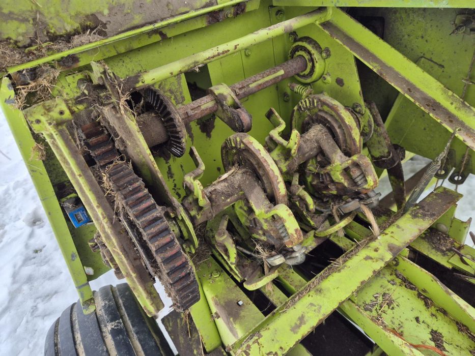 Claas markant 65. Sotiladi