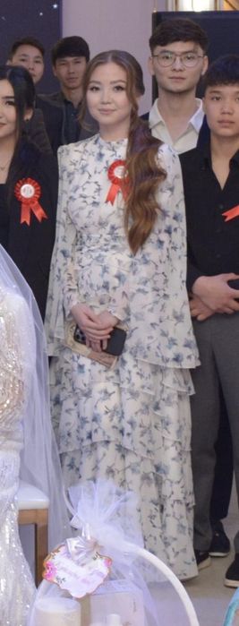 Платье вечернее.