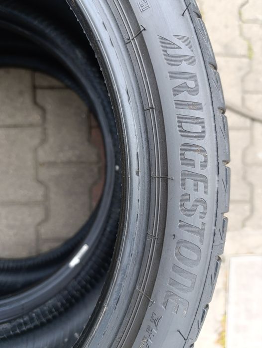 Două anvelope de vara 255 35 19 Bridgestone dot 2023 Runflat