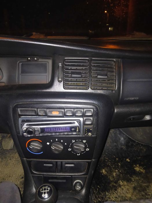 Опел вектра б 1997 година